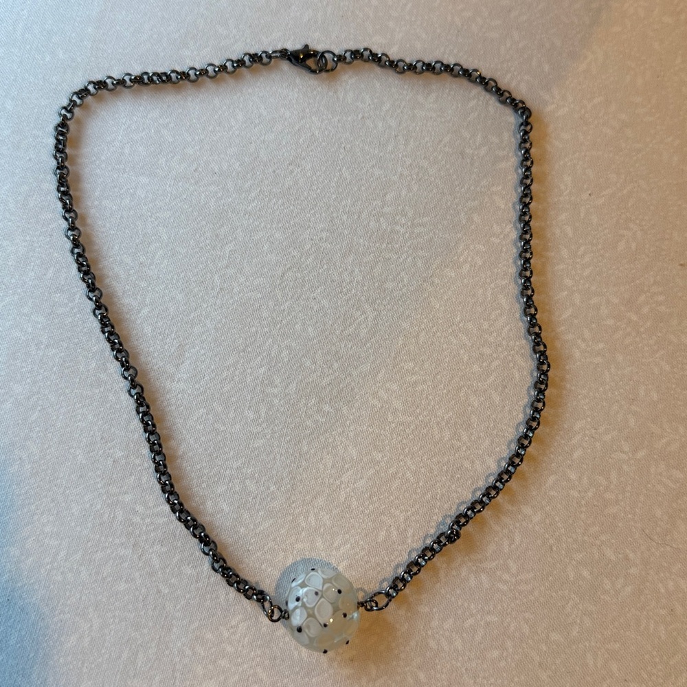Gunmetal Chain Choker‎ with White & Black Lamp work Beaded Pendant